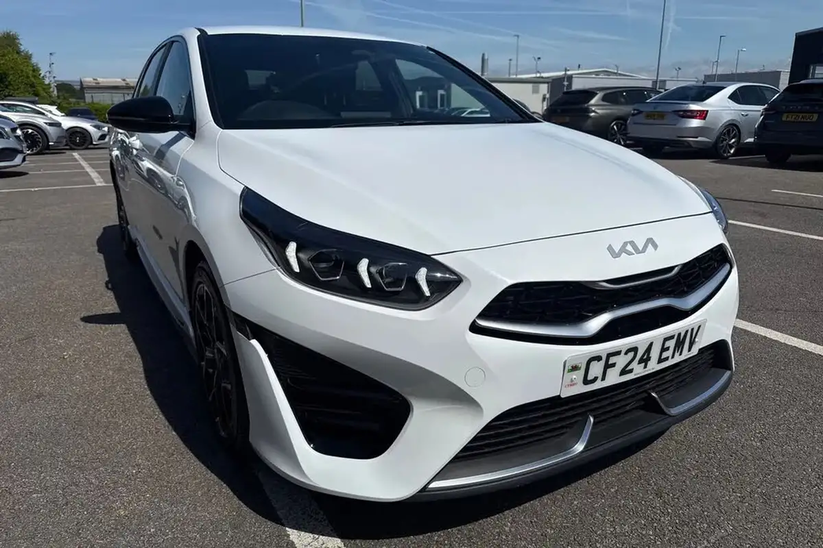 2024-kia-ceed-15-t-gdi-gt-line-138bhp-big-8