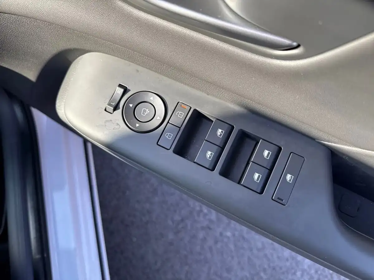 2024-hyundai-kona-e-ultimate-218ps-65kwh-big-18