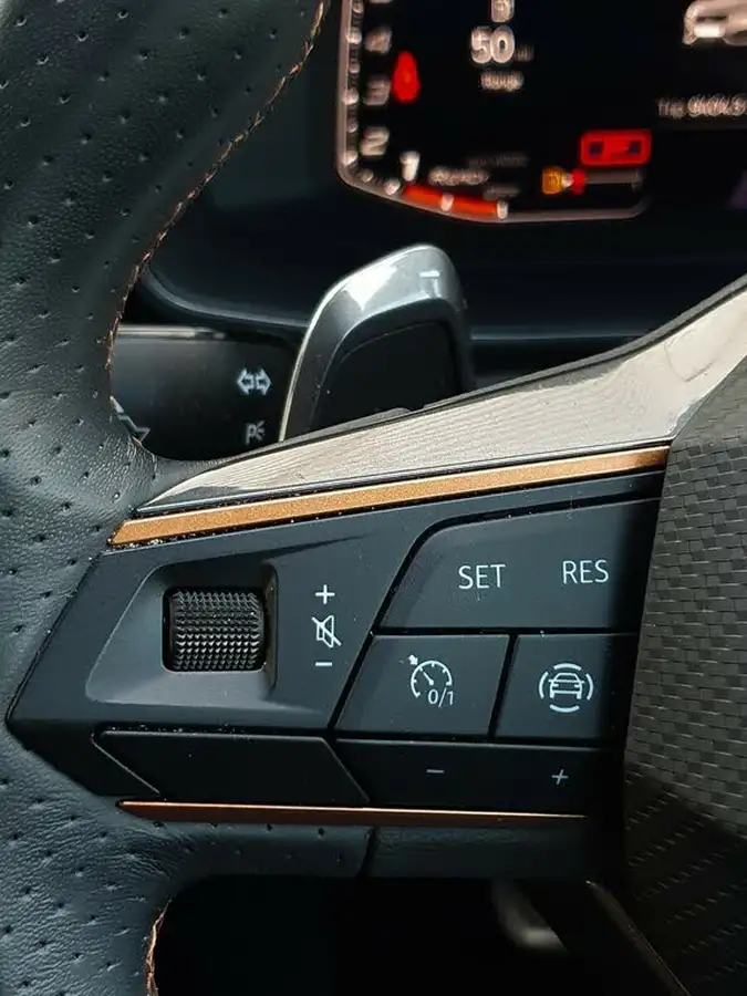 2021-cupra-formentor-14-e-hybrid-vz1-big-36