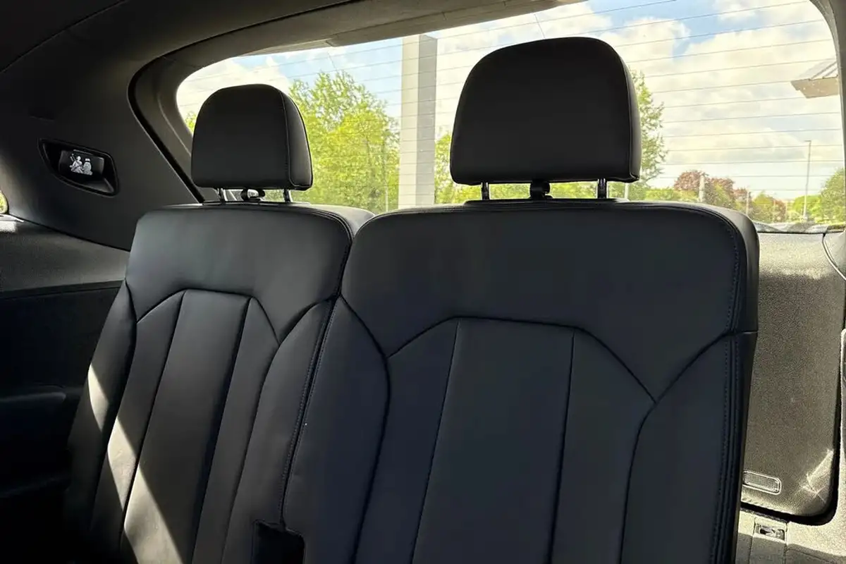 2025-audi-q7-30-50-tdi-black-edition-big-27