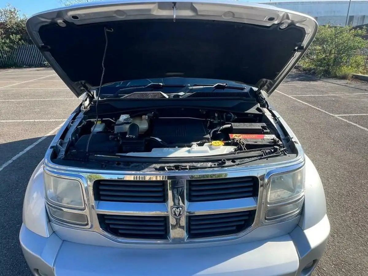 2009-dodge-nitro-28td-sxt-auto-big-32