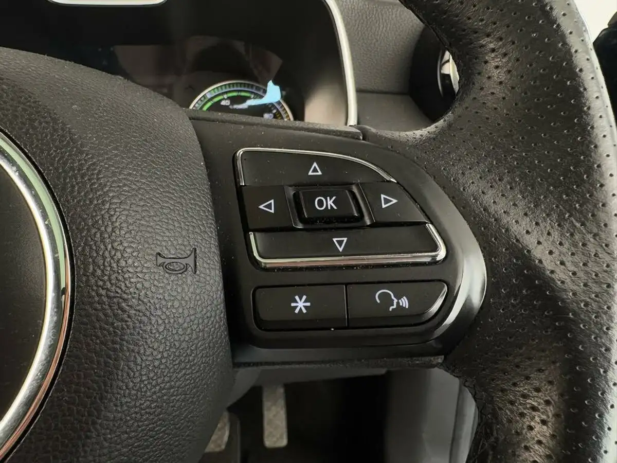 2021-mg-zs-suv-e-exclusive-ev-big-18