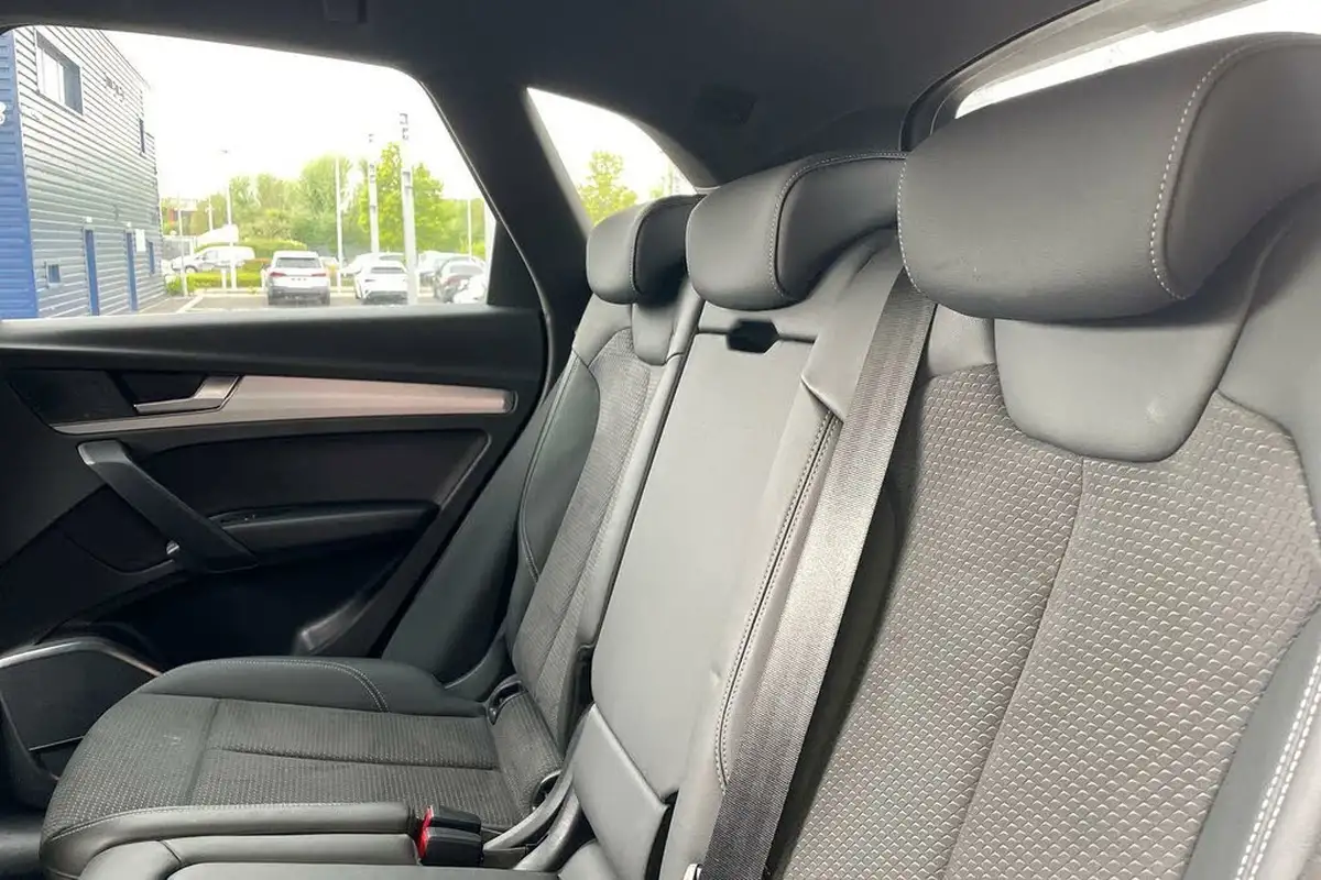 2021-audi-q5-20-50-tfsi-e-s-line-station-wagon-big-35