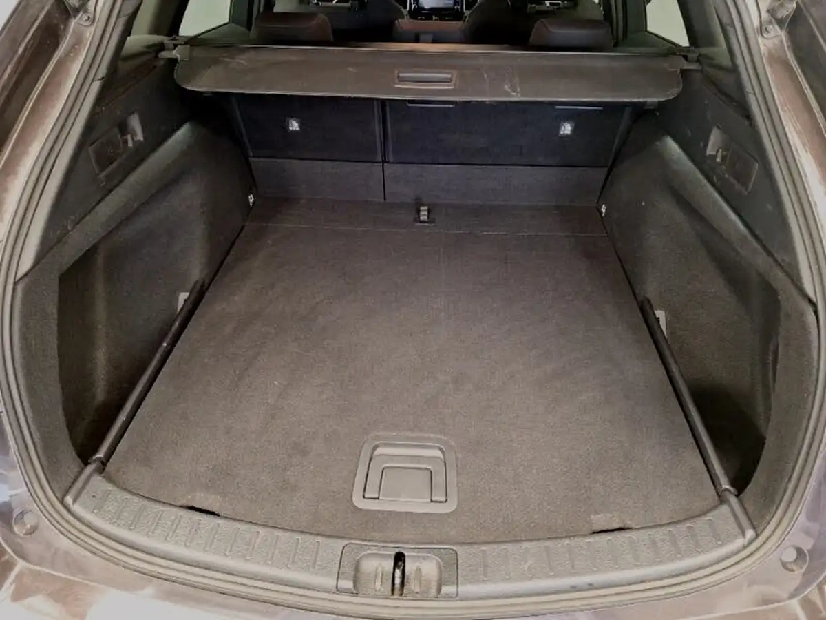 2022-suzuki-swace-18-sz5-big-7