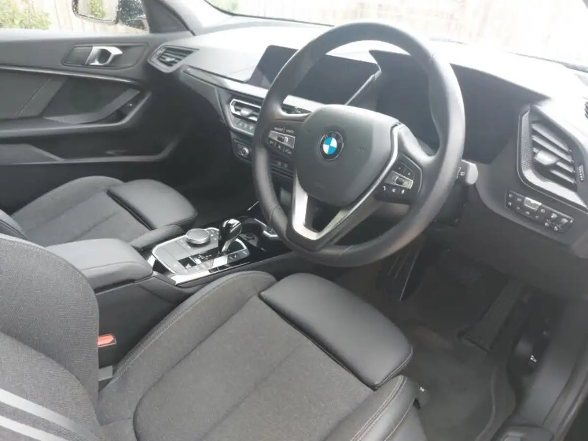 2024-bmw-1-series-15-118i-sport-dct-big-5