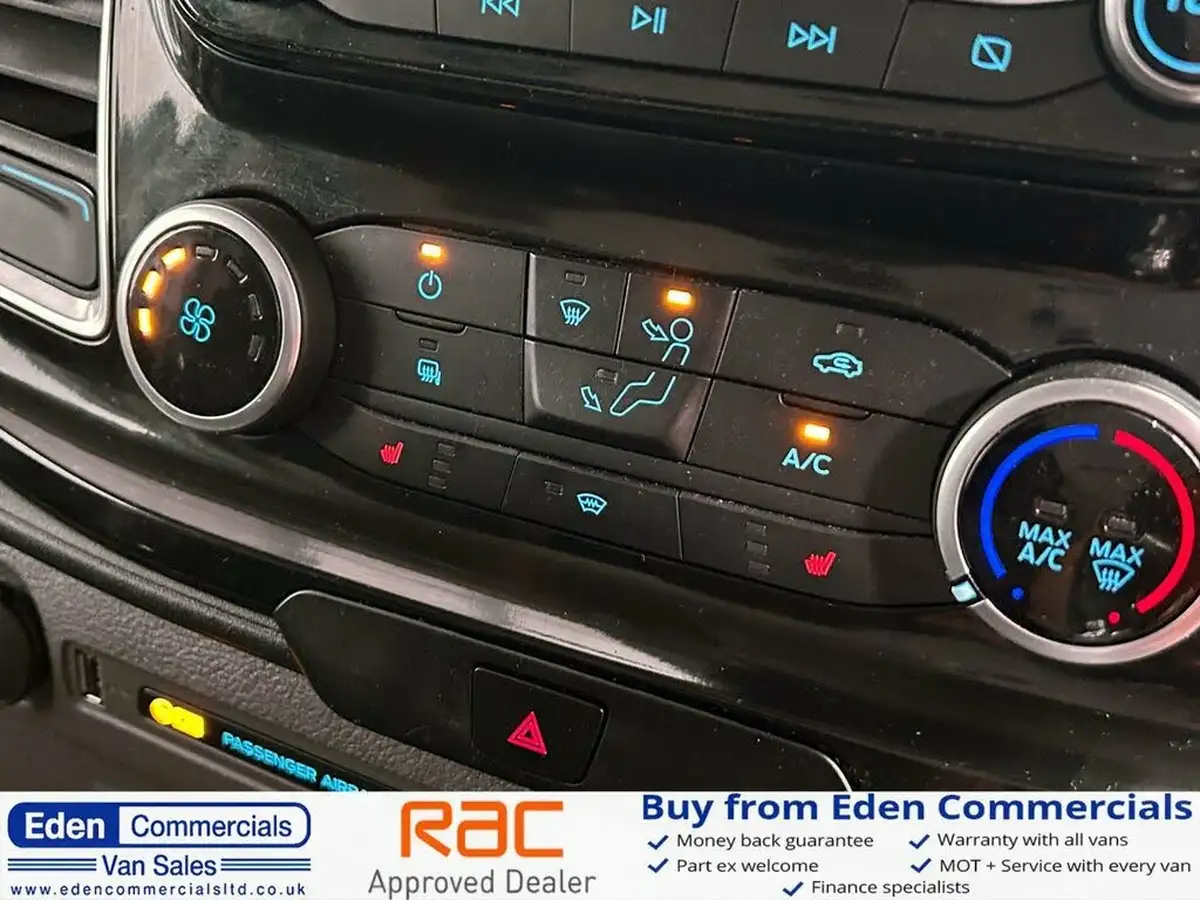 2023-ford-transit-custom-big-13