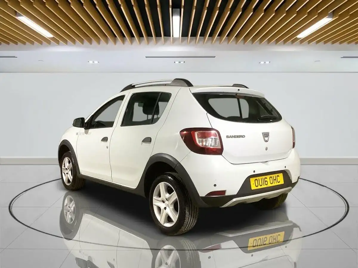 2016-dacia-sandero-stepway-09-tce-laureate-big-3