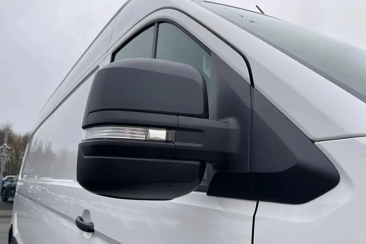2024-volkswagen-crafter-20tdi-cr35-lwb-commerce-plus-140pseu6d-big-24
