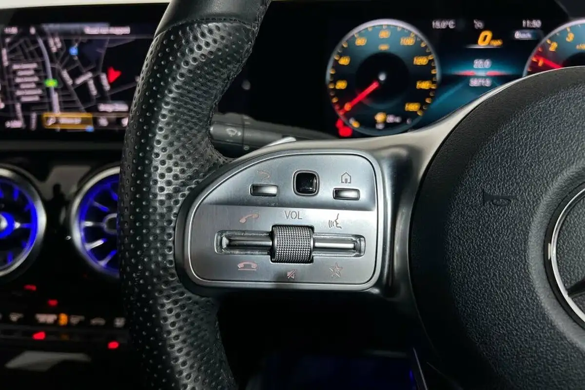2020-mercedes-benz-cla-13-cla-250e-amg-line-premium-coupe-4d-big-19