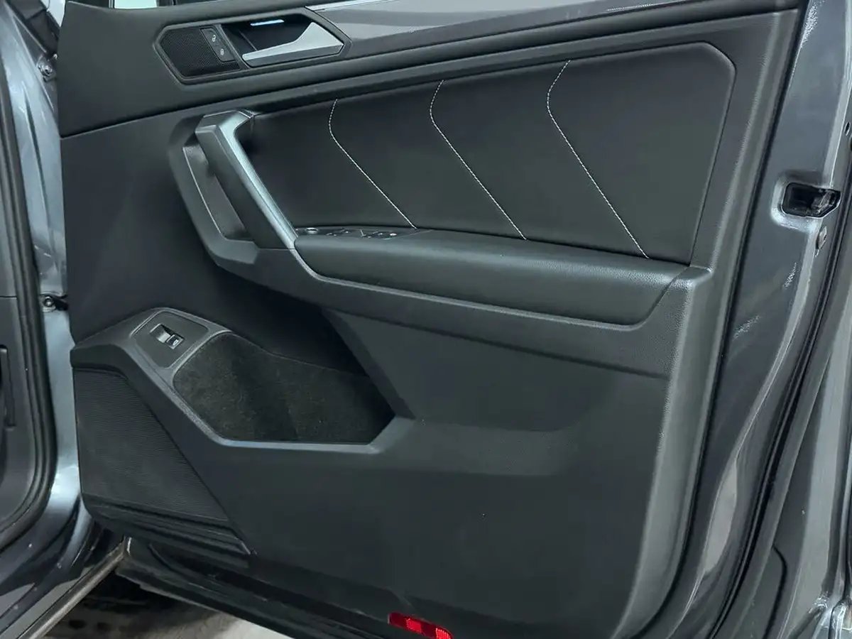 2021-volkswagen-tiguan-allspace-15-tsi-r-line-tech-big-18