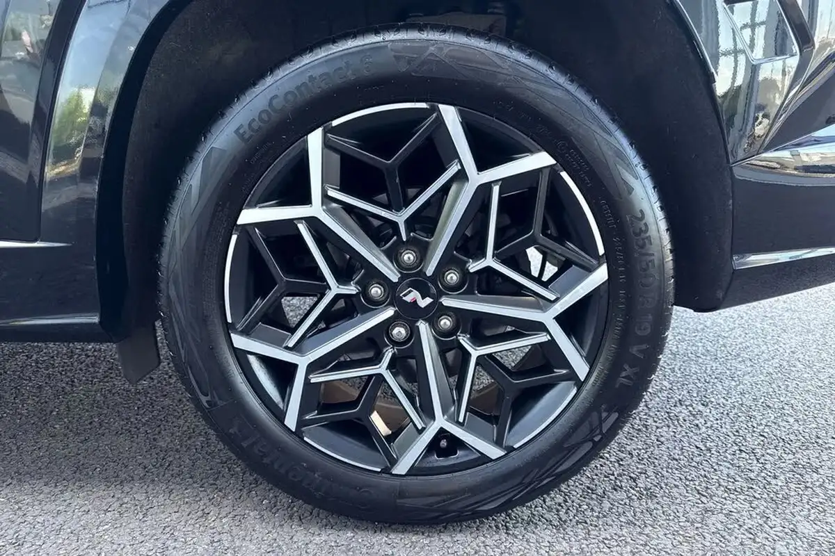 2023-hyundai-tucson-16-t-gdi-n-line-150ps-48-volt-mhev-dct-big-10
