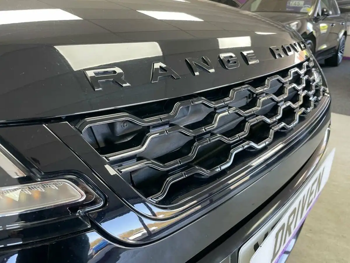 2019-land-rover-range-rover-evoque-20-d150-r-dynamic-big-5