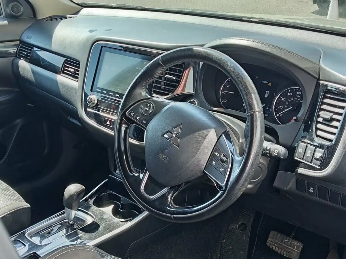 2020-mitsubishi-outlander-20-design-big-4
