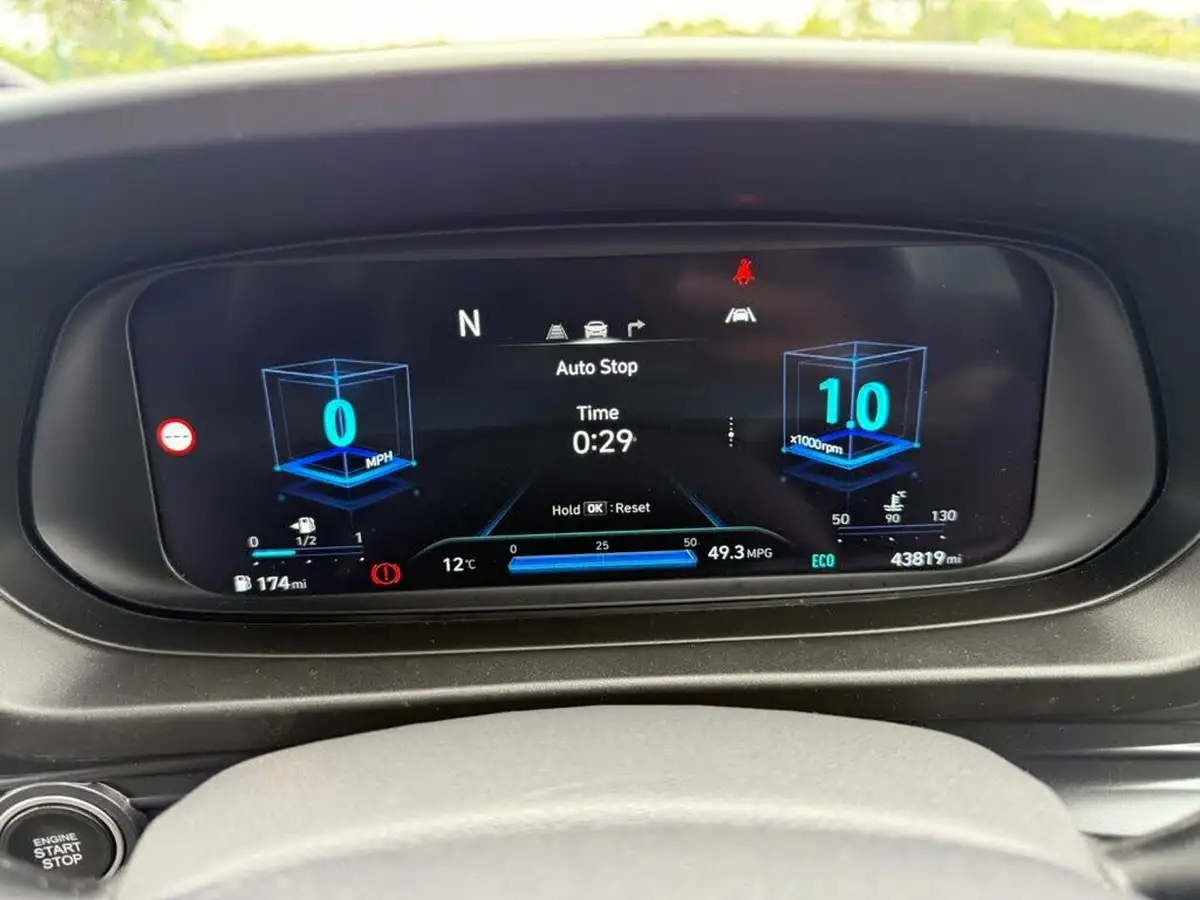 2021-hyundai-bayon-10-t-gdi-ultimate-120ps-big-37