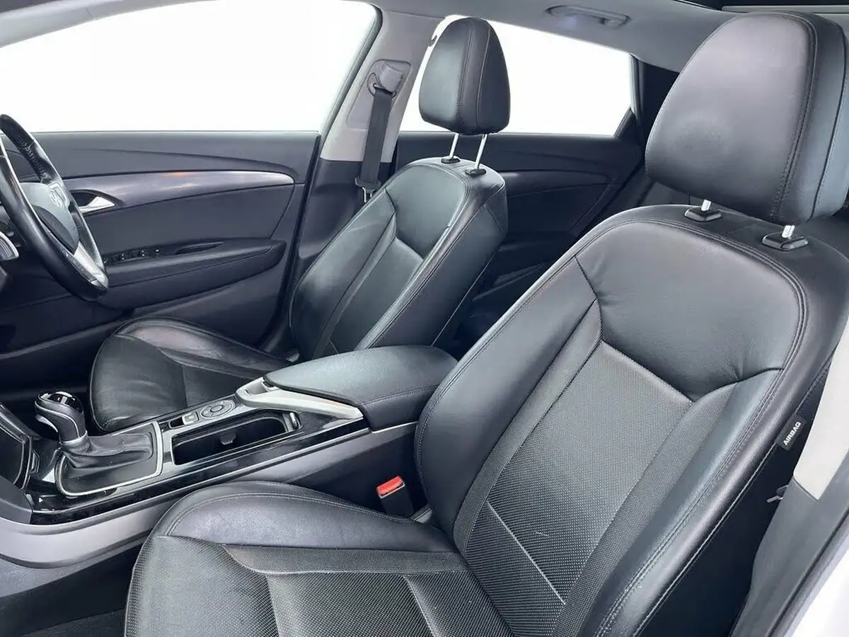 2014-hyundai-i40-17td-premium-136ps-estate-5d-auto-big-30