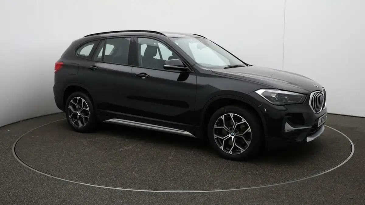 2021-bmw-x1-20-sdrive20i-xline-big-37