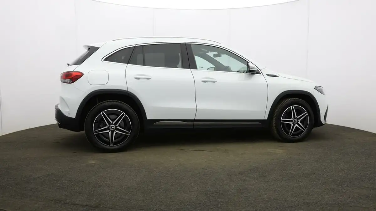 2021-mercedes-benz-eqa-e-eqa-250-amg-line-big-53
