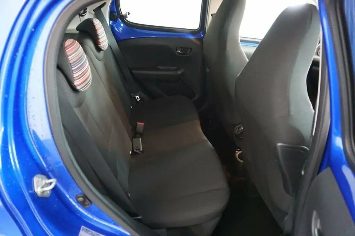 2019-citroen-c1-10-vti-flair-72ps-ss-5d-big-30