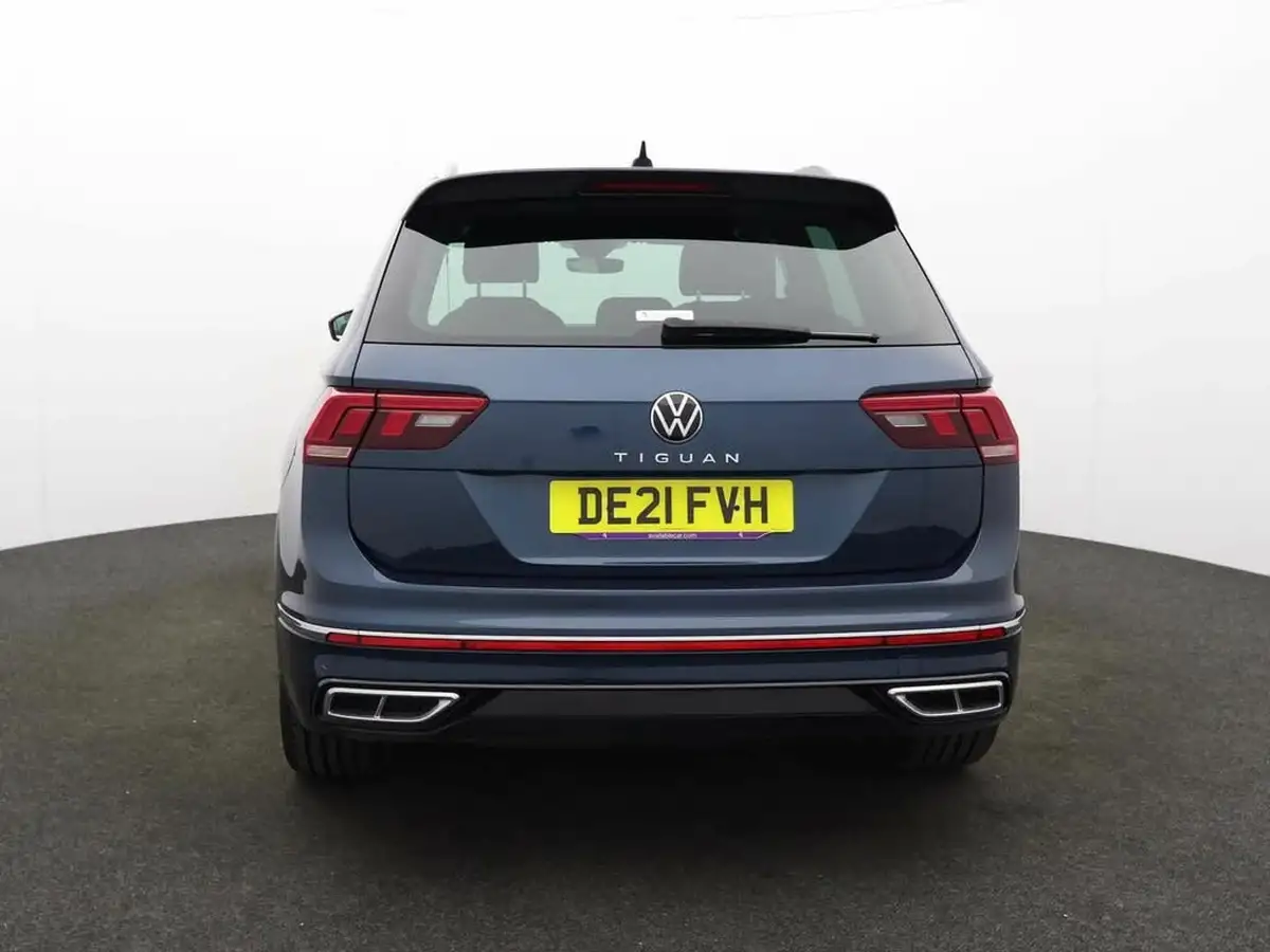 2021-volkswagen-tiguan-15-tsi-r-line-big-2