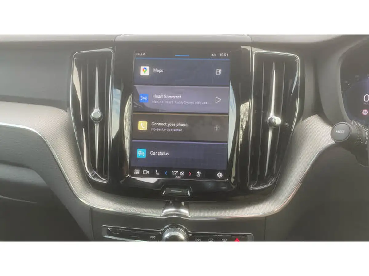 2024-volvo-xc60-20-b5-plus-big-28