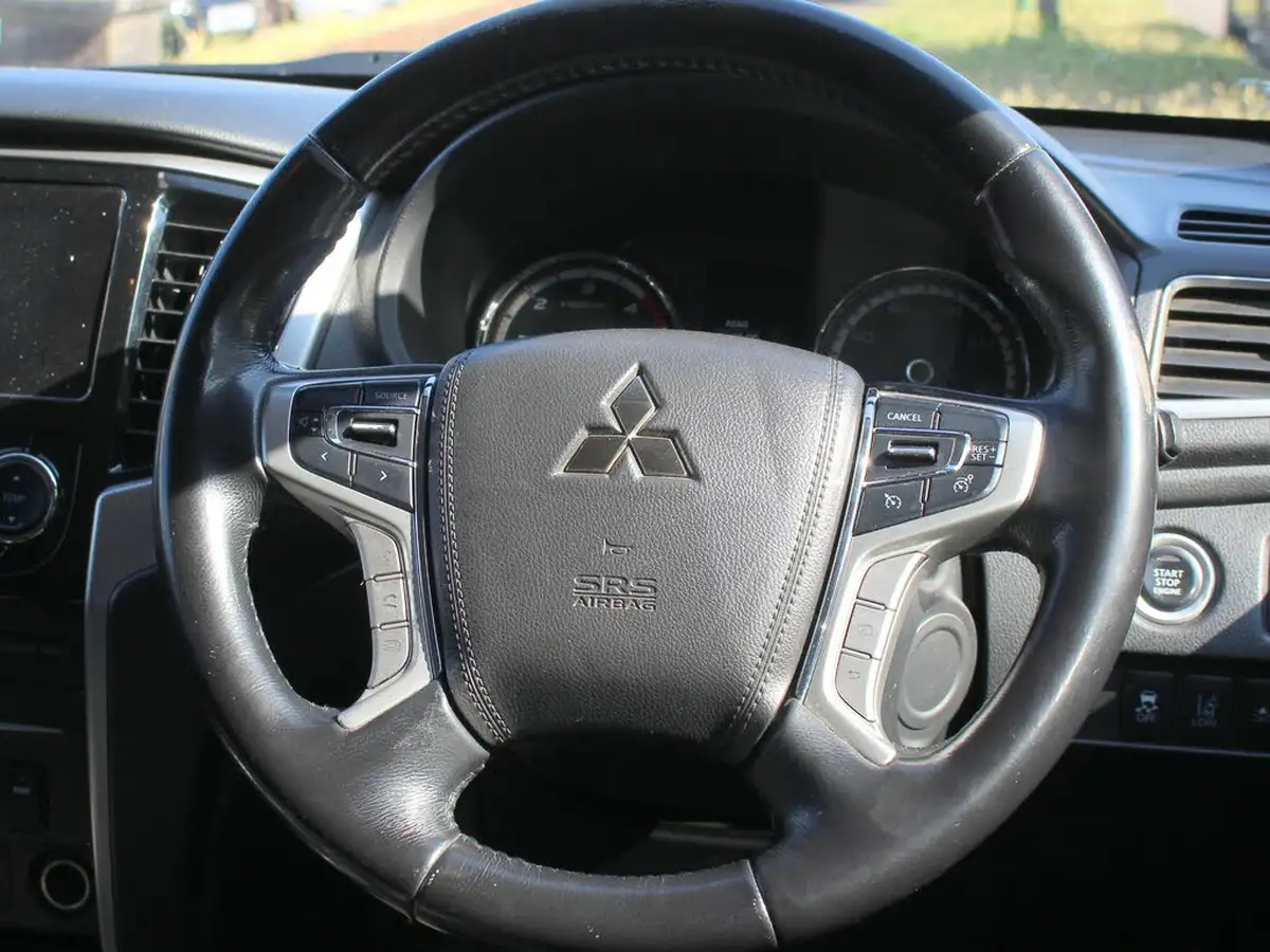 2021-mitsubishi-l200-22di-d-barbarian-big-18