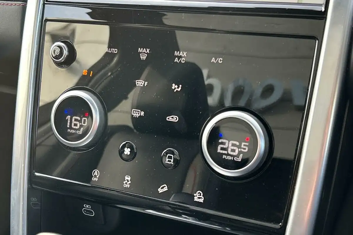 2021-land-rover-discovery-sport-20-d200-r-dynamic-hse-big-74