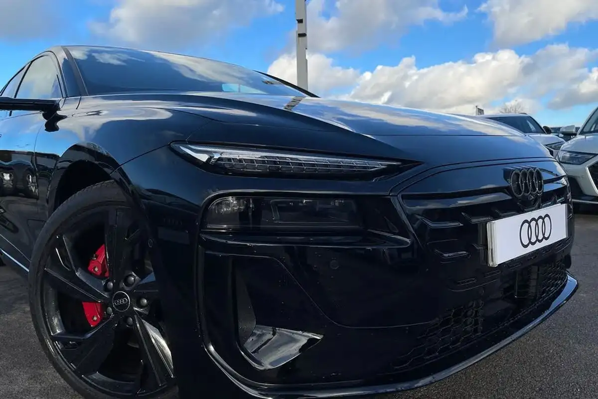 2025-audi-a6-e-tron-e-launch-edition-big-7