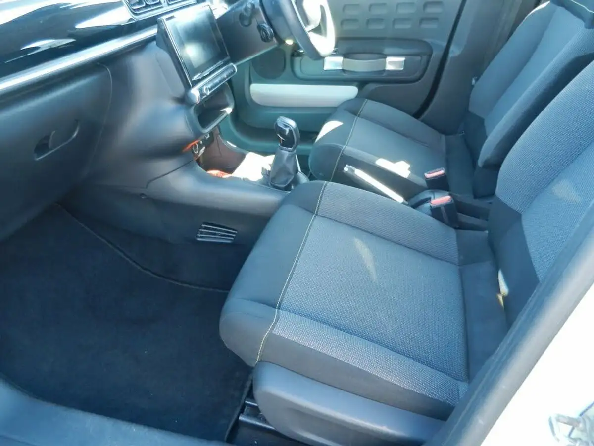 2018-citroen-c3-12-puretech-feel-82ps-big-7