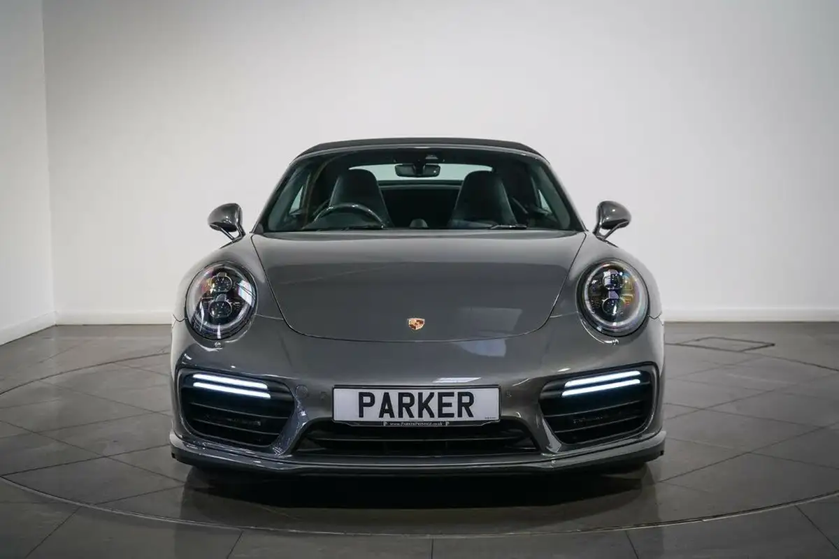 2017-porsche-911-38-turbo-s-cabriolet-big-11