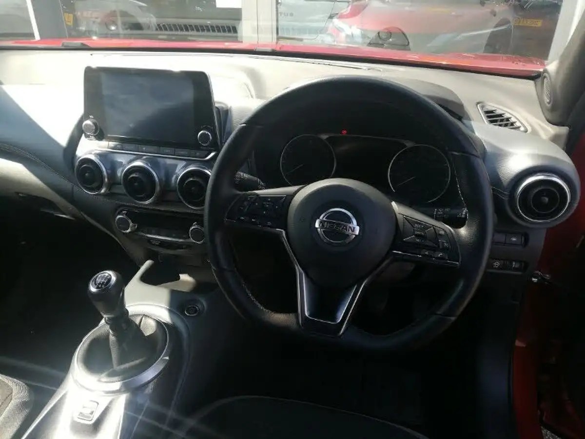 2022-nissan-juke-10-dig-t-n-connecta-big-6