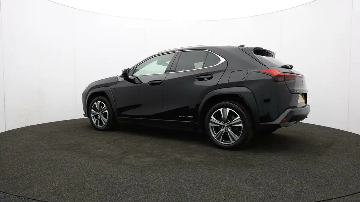 2021-lexus-ux-300e-e-ux-big-77