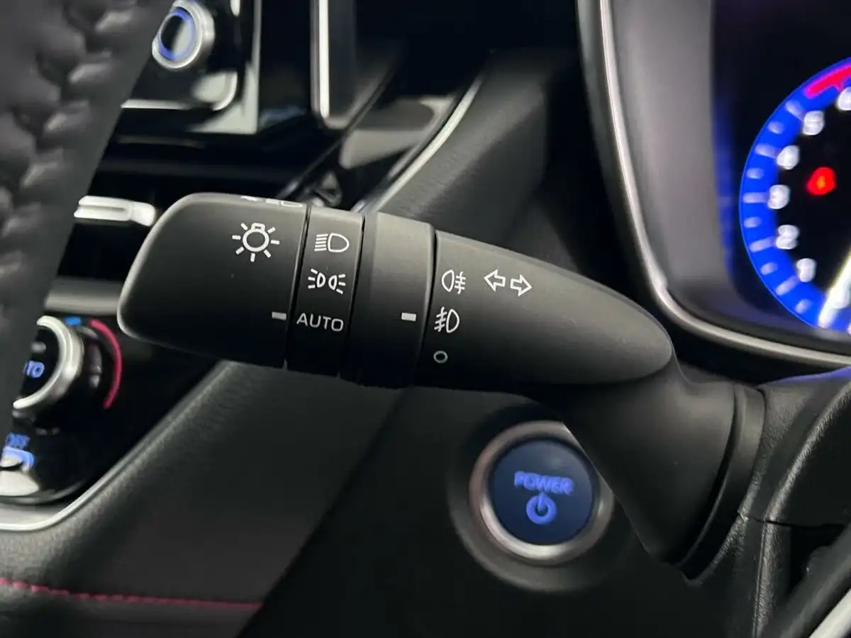 2021-toyota-corolla-18-vvt-i-excel-trk-hatchback-big-28