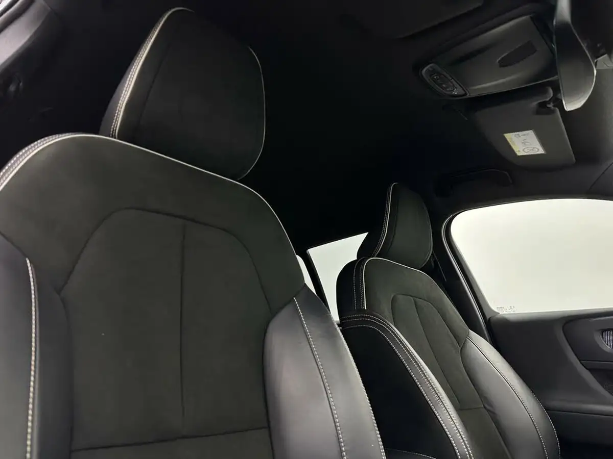 2021-volvo-xc40-15-t4-r-design-211bhp-big-26