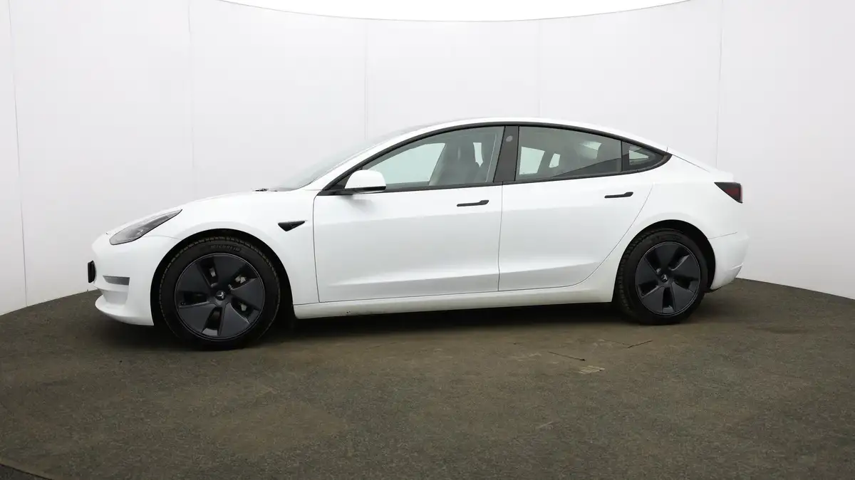 2021-tesla-model-3-e-long-range-awd-big-33