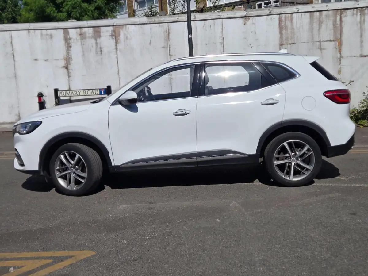 2020-mg-hs-15t-gdi-excite-162ps-big-12