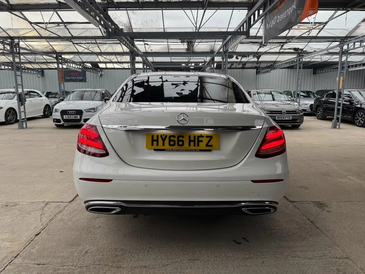 2017-mercedes-benz-e-class-20d-e220d-se-ss-saloon-4d-big-7
