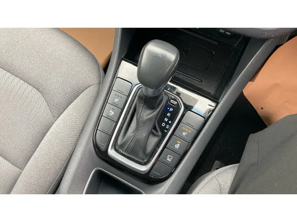 2021-hyundai-ioniq-16-gdi-premium-hybrid-big-12