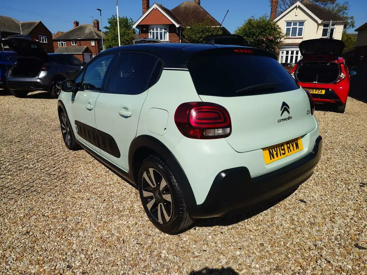 2019-citroen-c3-12-puretech-flair-110ps-ss-big-2