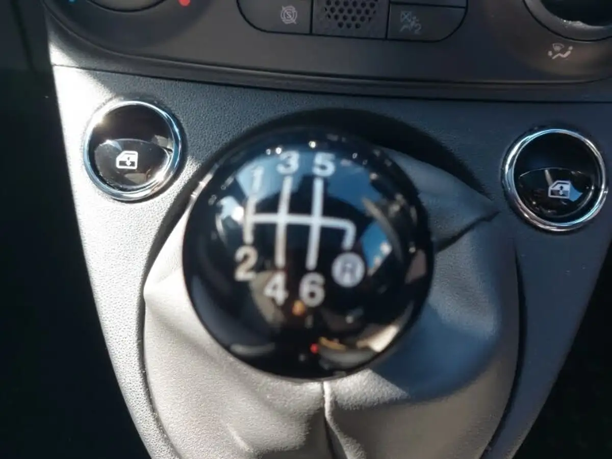 2021-fiat-500-10-dolcevita-big-12