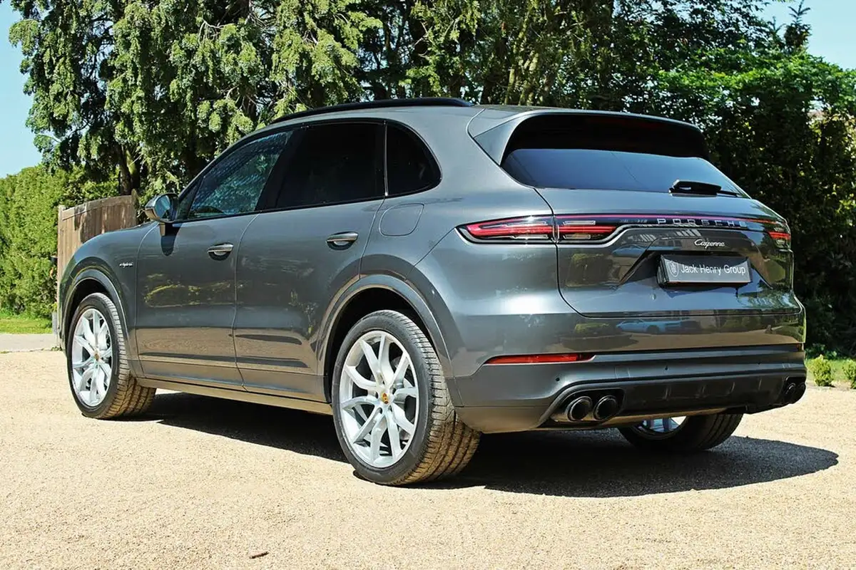 2020-porsche-cayenne-30-v6-e-hybrid-462ps-station-wagon-big-2