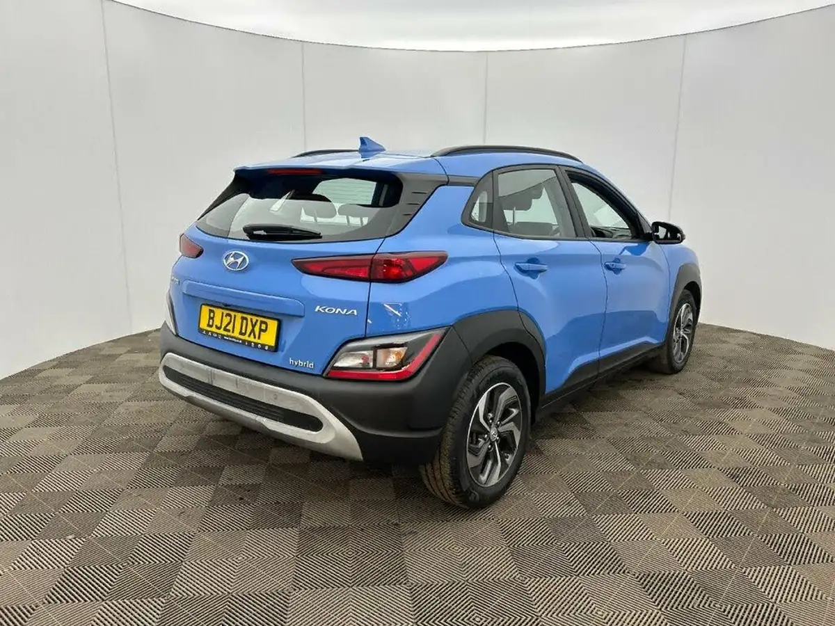 2021-hyundai-kona-16-gdi-se-connect-big-1