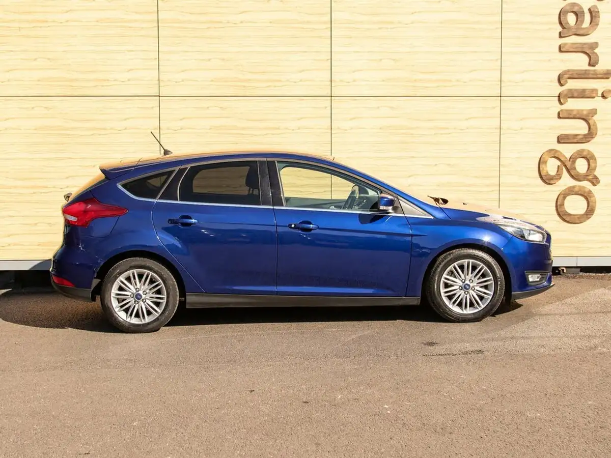 2018-ford-focus-10t-zetec-edition-125ps-hatchback-big-11