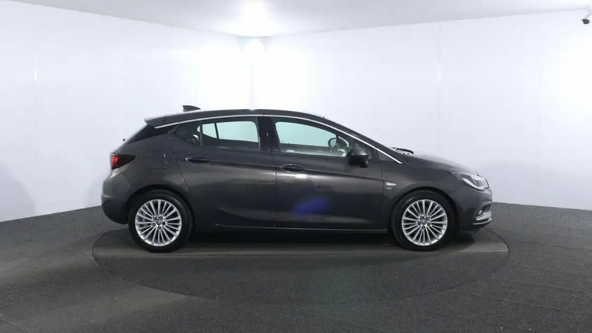 2016-vauxhall-astra-16cdti-elite-nav-136ps-ss-hatchback-big-7