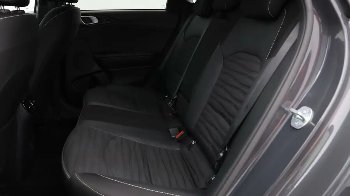 2023-kia-ceed-15-t-gdi-gt-line-158bhp-big-15