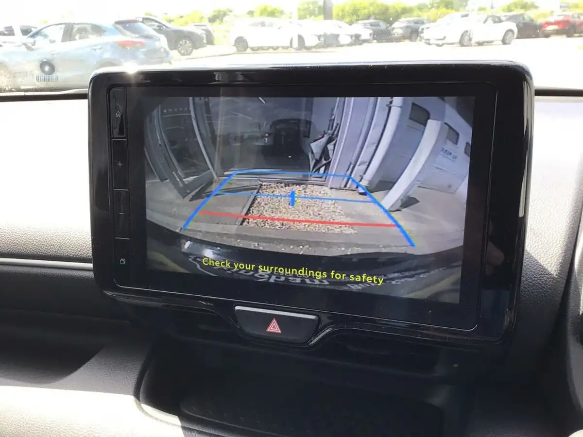 2024-mazda-mazda2-15-exclusive-line-big-5