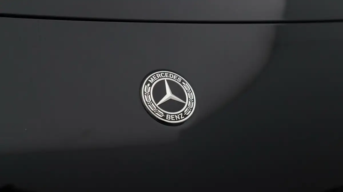2022-mercedes-benz-a-class-13-a180-amg-line-premium-edition-hatchback-5d-7g-dct-big-20