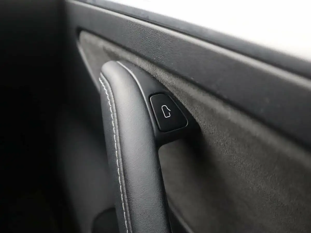 2021-tesla-model-3-e-standard-plus-big-38