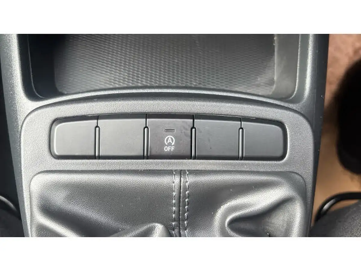 2024-hyundai-i10-10-advance-63ps-big-34