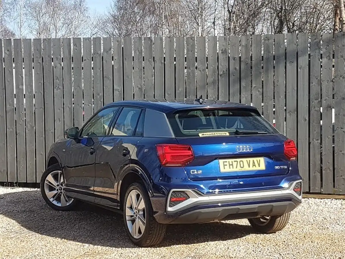 2021-audi-q2-10-30-tfsi-s-line-big-1