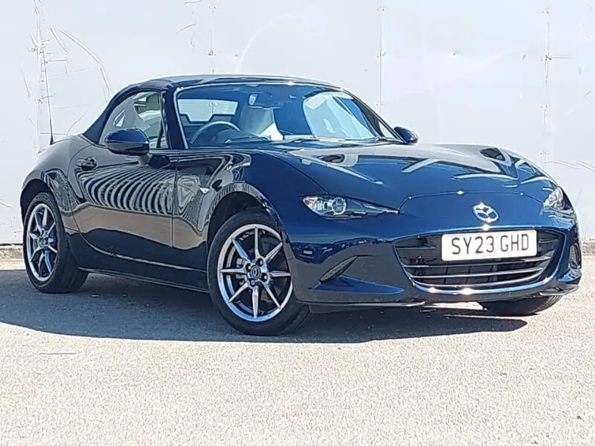 2023-mazda-mx-5-15-kizuna-big-0